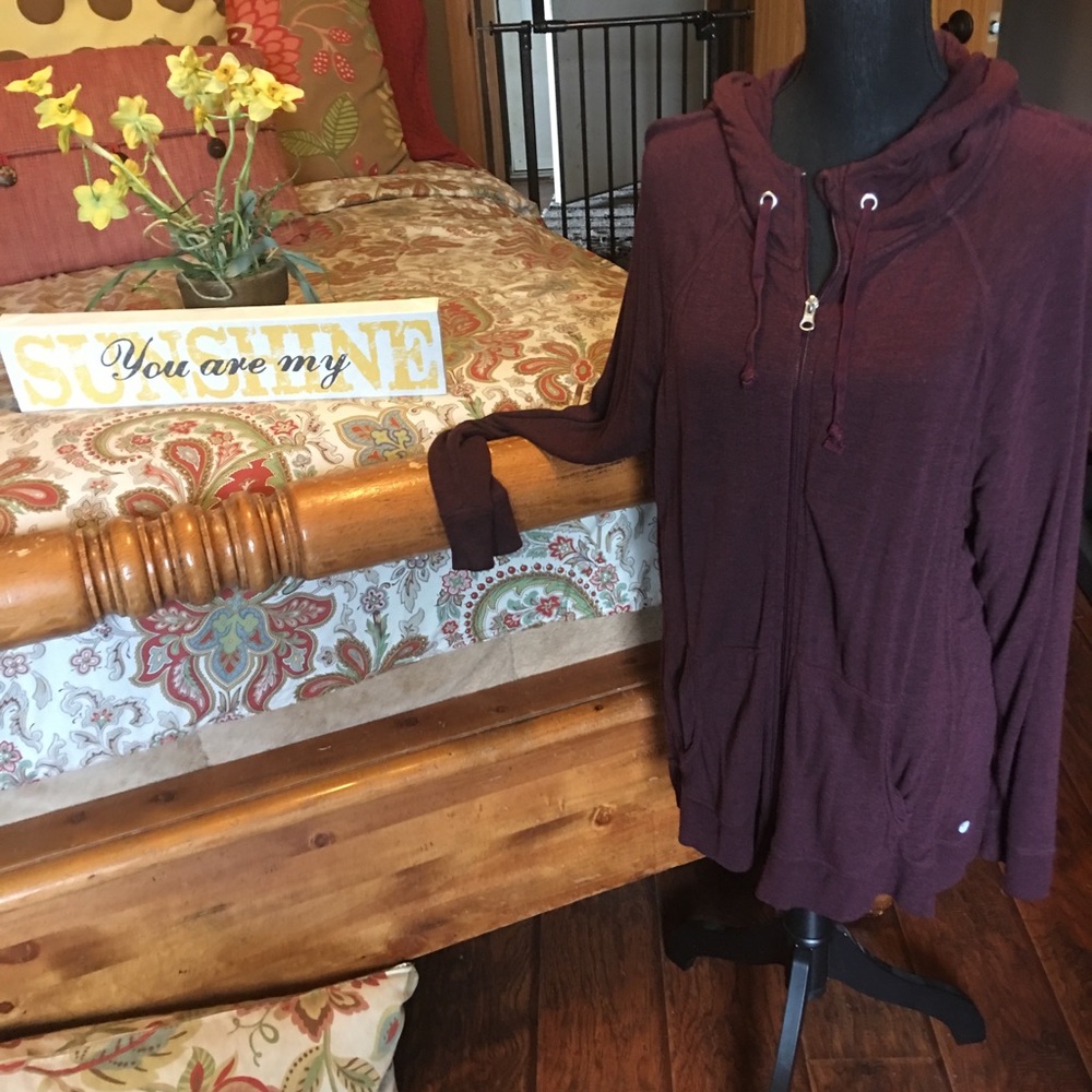 Hoodie by Yogalicious size 1X